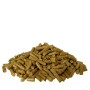 Haufen heller, zylindrischer PINI Erlenholz Grillpellets (1,5 kg) für BBQ, Grillen & Smoken.