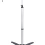 Terrassenheizstrahler Nagua 3000W mit Standfuß, silberfarben, für den Außenbereich.