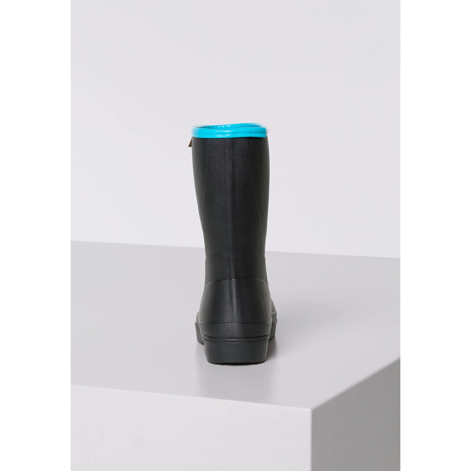 Schwarzer Gardena Gummistiefel Mid Cut Unisex, Größe 36, für Gartenarbeit.