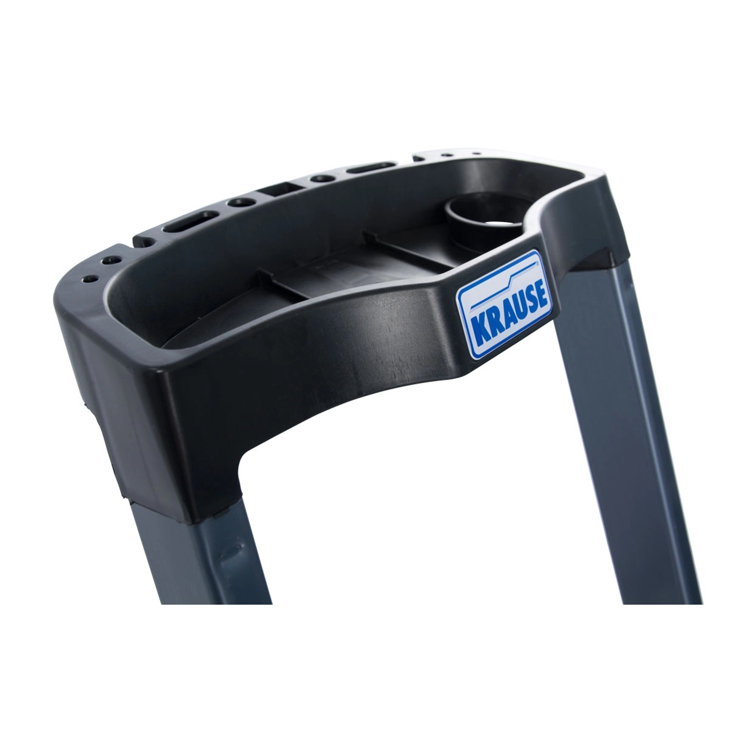 Detailaufnahme: Krause SePro S Stufenstehleiter, eloxiert, mit Ablage und Werkzeugaufnahme.