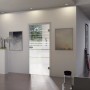 Glasdrehtür mit Siebdruck Dekor im Wohnraum, DIN Rechts. Glastür für mehr Licht im Raum.