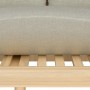 Detailaufnahme: Beige Kissen auf Akazienholz-Rahmen der modularen Gartenlounge Waldport.