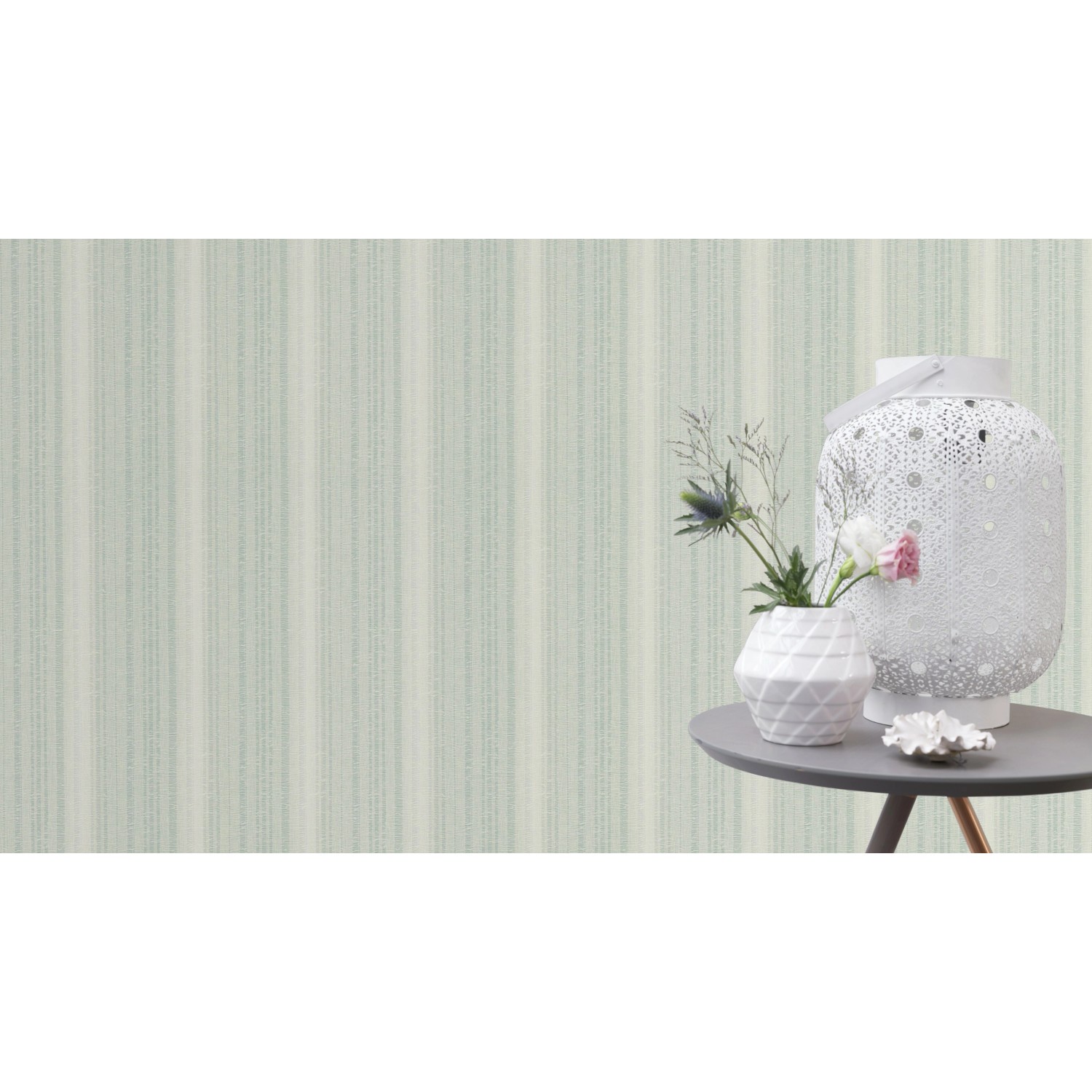 Rasch Vliestapete Tapetenwechsel II 652123 mit Streifen in Mint und Weiß.