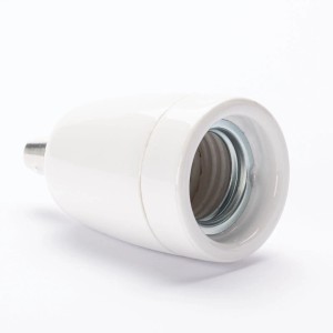 Weiße E27 Keramikfassung von Orion Lightstyle für Lampen und Leuchten.