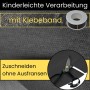AMF Dachunterspannbahn, anthrazit-schwarz, mit Klebeband und Schere zum Zuschneiden.