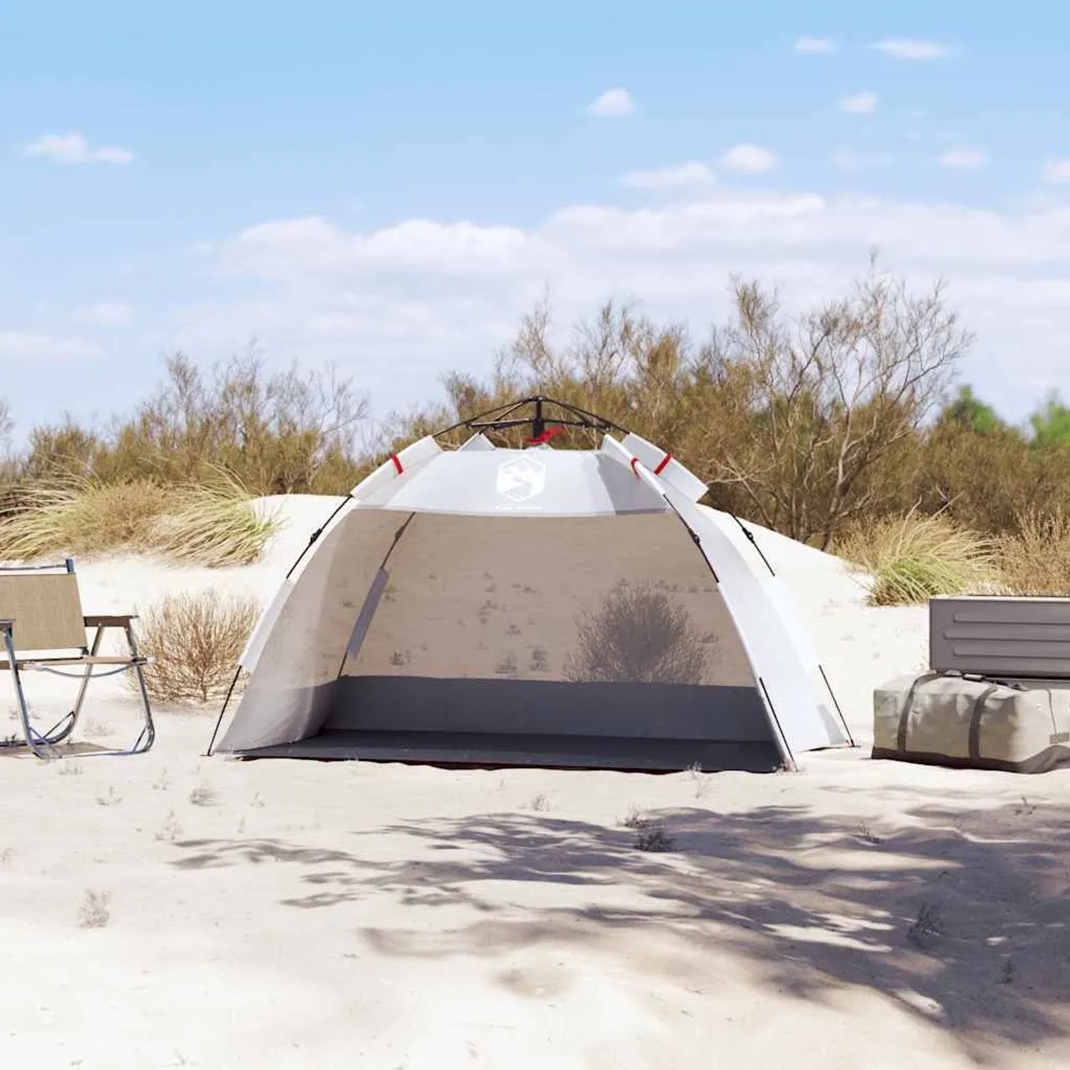 Graues vidaXL Strandzelt für 2 Personen mit Quick Release System am Sandstrand. Bietet Schatten und Schutz.