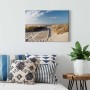 Maritimes Leinwandbild mit Holzsteg zum Strand, Dünen und blauem Himmel. Wanddeko für Wohnräume.