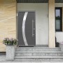 Anthrazitfarbene Haustür Thermospace Prag Prime mit Edelstahlgriff und Glaseinsatz, Rechtsanschlag.