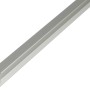 Silbernes Eckprofil aus Aluminium, 20x9x2000 mm, ideal zum Schutz von Ecken und Kanten.