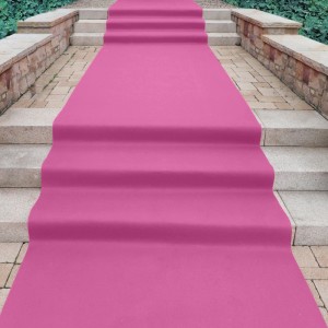 Rosa Eventteppich als Musterstück auf Treppe verlegt. Primaflor Teppichboden für Events.
