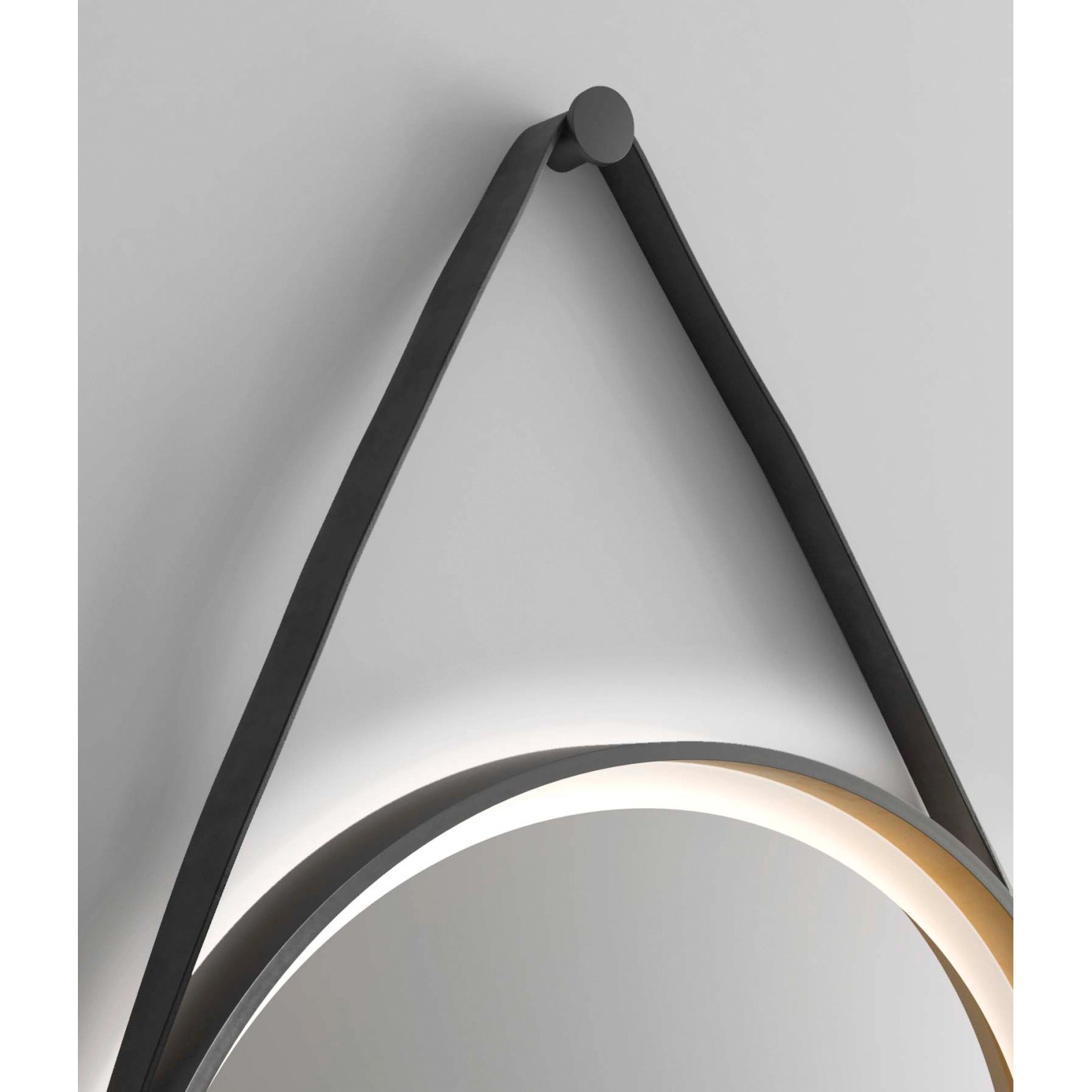 Runder DSK Design LED-Lichtspiegel Black Verano, Ø 55 cm, mit Lederbandaufhängung.