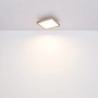 Quadratische LED-Deckenleuchte Cinderella in Holzoptik, weißer Rahmen, für stimmungsvolle Beleuchtung.