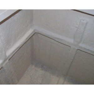 Innenansicht des quadratischen Pflanzkübels (60x60x60cm) aus Fiberglas in Perlmutt-Weiß.