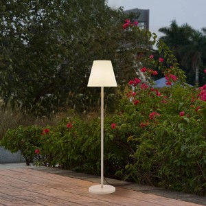 Lucande Stehlampe Terrassenlampe 150 cm Stehleuchte Terrassenleuchte IP65 Außenleuchte mit Strom 1x E27 ohne Leuchtmittel Gartenlampe Outdoorstehlampe