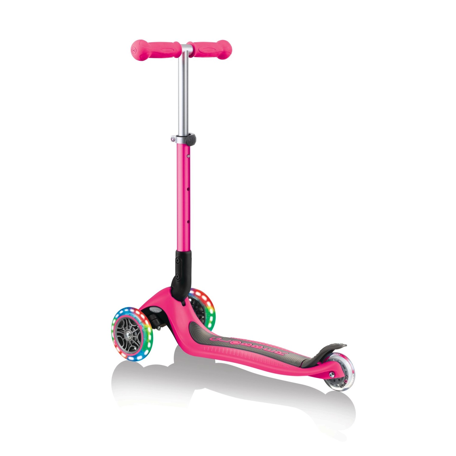 Globber Junior Tretroller, 3-rädrig, Fuchsia Pink mit LED-Leuchtrollen.