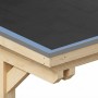 Detailansicht des Skan Holz Carport Emsland: Schwarzes EPDM-Flachdach mit Aluminiumblende und hellem Leimholz.