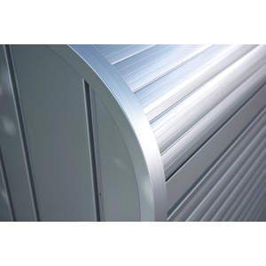 Biohort StoreMax 190 Universalbox, dunkelgrau-metallic. Detail der robusten Aluminium-Rollladen und Seitenwand.