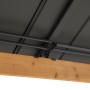 Detailaufnahme: Anthrazitfarbenes Stahldach und Zedernholz-Rahmen des Sunjoy Gazebo Trivor Pavillons.