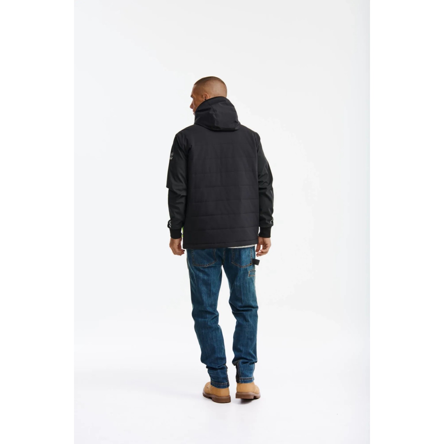 Schwarze Cat Winterjacke Tech Hybrid M für Herren, ideal als Arbeitskleidung.