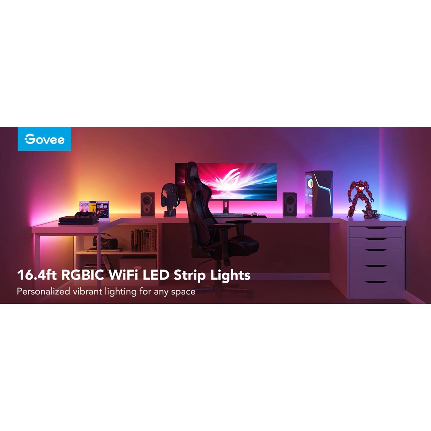 Govee RGBIC LED-Leuchtstreifen 5m hinter einem Gaming-Setup mit PC, Monitor und Zubehör.