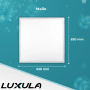Quadratische LUXULA LED Rasterleuchte, 62x62cm, zur Deckenmontage. Panel mit Maßangaben.