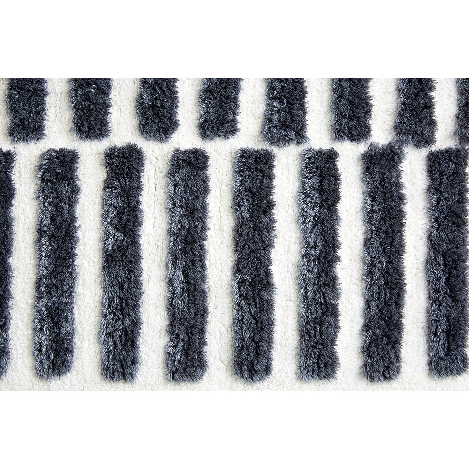 Schöner Wohnen Badteppich Barbados mit grauen Linien auf weißem Grund, ca. 60x90 cm.