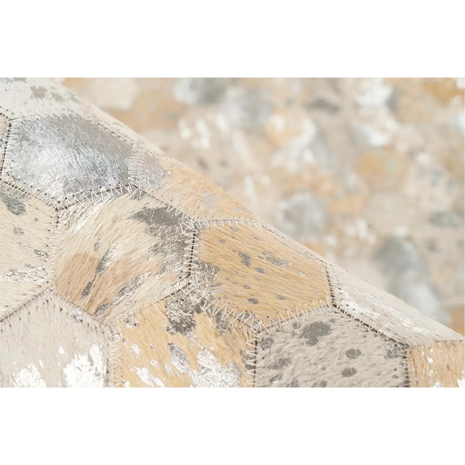 MeGusta Flachflor Teppich Silber Leder 160x230 cm, Patchwork-Optik.