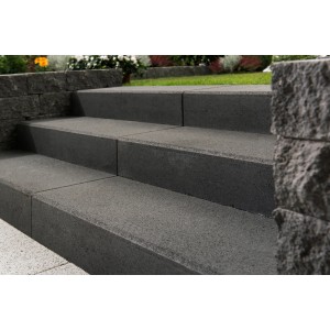 Anthrazitfarbene Beton Blockstufen, 100x34x15 cm, für Außentreppen und Gartengestaltung.