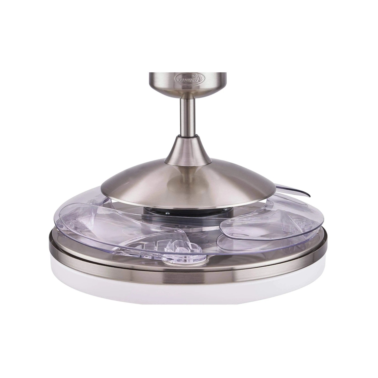 BEACON Deckenventilator Fanaway EVO 2 mit Chrom-Gehäuse und transparenten Acrylglas-Flügeln.