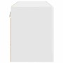 Weißer Küchenwandschrank aus Holzwerkstoff. Schlichtes Design, ideal als Hängeschrank für die Küche.