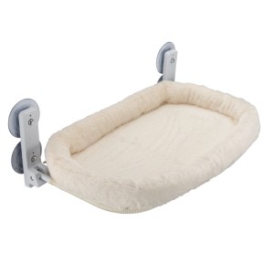 Beige Wiltec Fudajo Fenster Katzenhängematte mit weichem Plüsch und Saugnäpfen für Katzenliege.