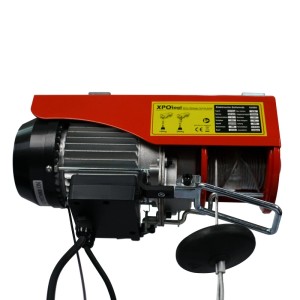 Rote Wiltec elektrische Seilwinde mit silbernem Motor, Seilzug und schwarzem Bedienfeld. Hubkraft 125/250kg.