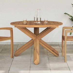 Runder vidaXL Gartentisch aus Teakholz, 109x74 cm, mit Getränken und zwei Stühlen.