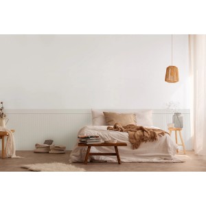 Helles Schlafzimmer mit A.S. Création Vliestapete Wallpanel Holz in Hellgrau.