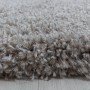 Detailaufnahme: Beiger Ayyildiz Hochflorteppich Fluffy 3500, 120x170 cm. Weicher Shaggy Teppich.