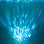 Näve LED-Tischlampe mit Galaxy/Wasser-Effekt. Atmosphärische Beleuchtung mit blauem Sternenhimmel und Wellen.