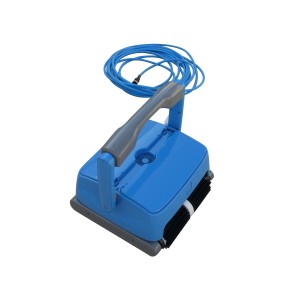Blauer Poolroboter Orca 300 mit Kabel und Griff zur Reinigung von Poolboden, Wand und Wasserlinie.