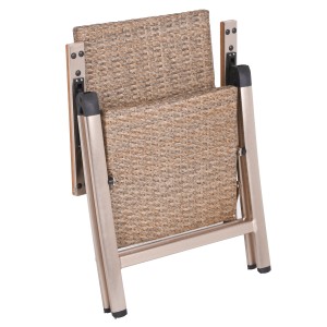 Zusammengeklappter Gartenstuhl Florence in Champagner aus dem 5-teiligen Gartenmöbel-Set von Garden Pleasure.