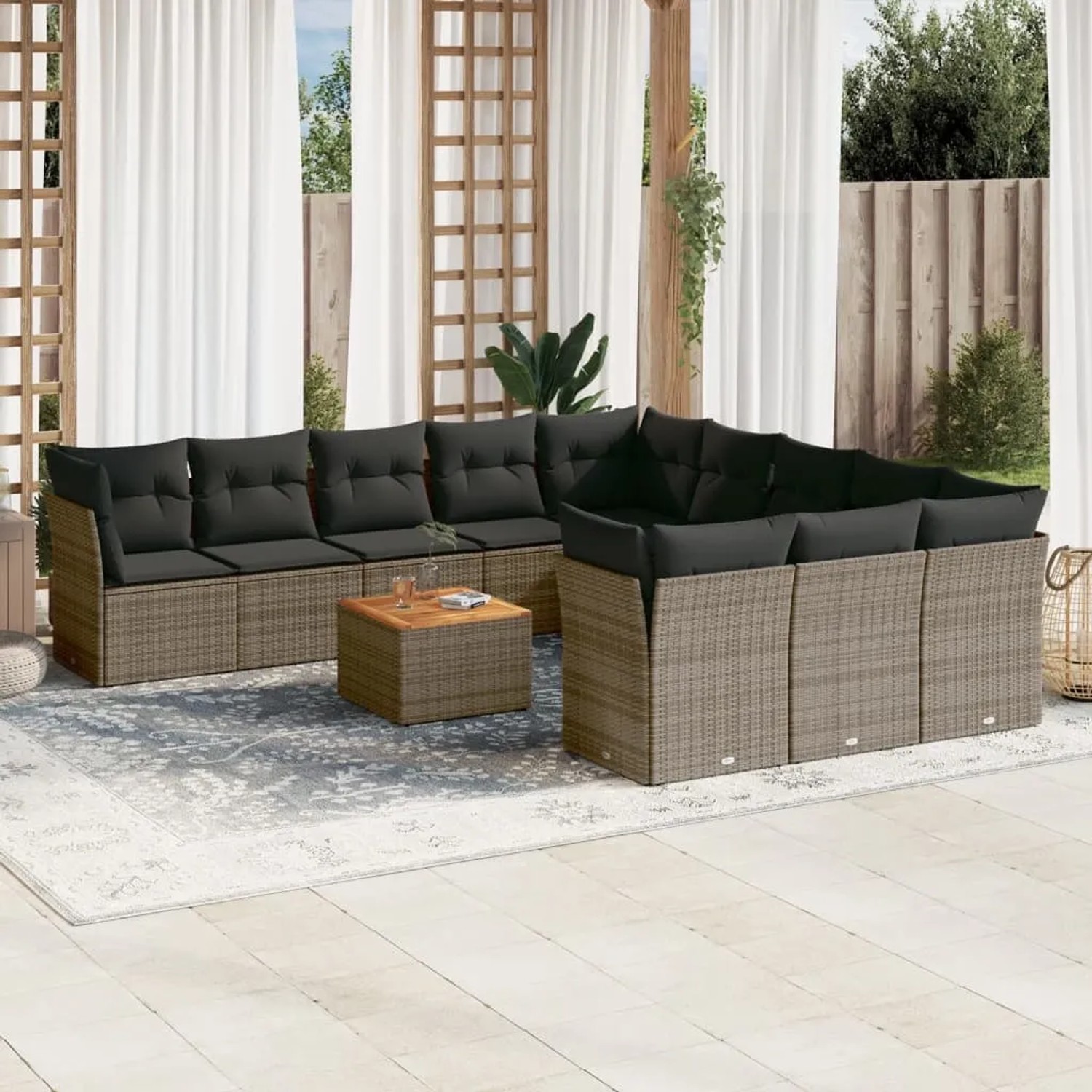 Graue 12-tlg. vidaXL Garten-Sofagarnitur aus Polyrattan mit Tisch und dunklen Kissen.