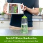 Bona Stein-, Fliesen- und Laminatreiniger wird in eine Kartusche gefüllt.