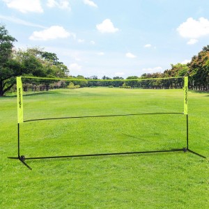 Gelbes, höhenverstellbares SPORTNOW Badmintonnetz aus Metall und Oxfordstoff auf grünem Rasen im Park.