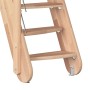 Detailansicht der Dolle Raumspartreppe Bern aus Buche-Leimholz, unbehandelt.