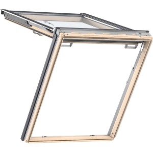 Geöffnetes Velux Wohn- und Ausstiegsfenster GTL SK08, 114x140 cm, klar lackiert. Dachfenster mit Ausstiegsfunktion.