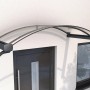 Anthrazitfarbenes Gutta Bogenvordach BV/B 200 aus Acrylglas und Aluminium über einer Haustür.