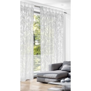 Weißer Schlaufenschal mit Ausbrenner-Blätterdesign, 300x135 cm, vor Fenster drapiert.