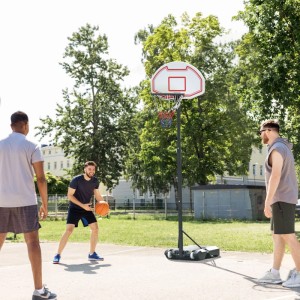 HOMCOM Basketballständer mit weißem Backboard, rotem Korb, höhenverstellbar, mobil, beim Spiel im Freien.