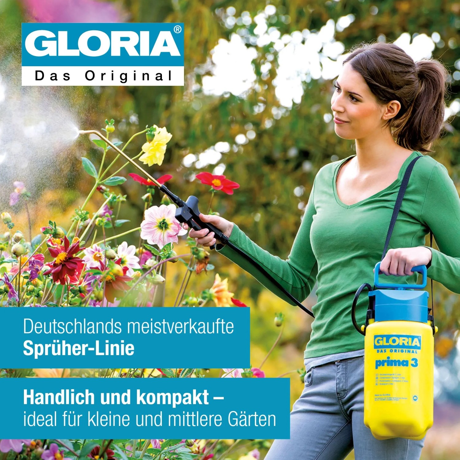 Frau nutzt Gloria Drucksprüher Prima 3 zur Pflanzenpflege im Garten.