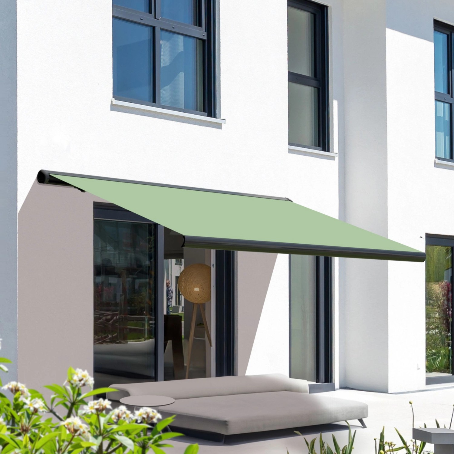 Elektrische Kassettenmarkise, basaltgraue Kassette, 5.0x3.0 m, Tuchfarbe Linde. Sonnenschutz für Terrasse.