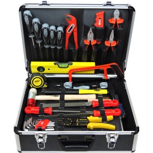 Offener Famex Alu-Werkzeugkoffer mit Werkzeugsortiment und Steckschlüsselsatz.