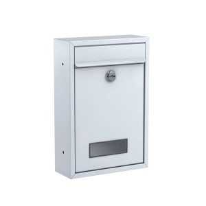 Matt weißer Basi Briefkasten BK 100M mit Zylinderschloss und Namensschild.